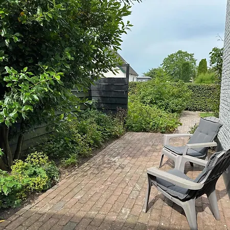 De Perenboom Bed and breakfast