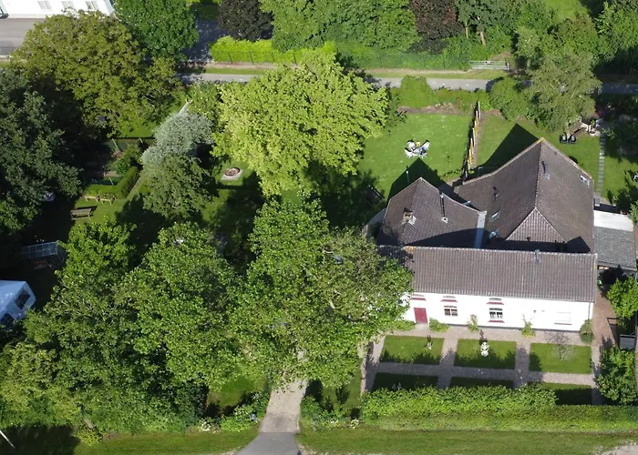 Bed & Breakfast De Perenboom 3*